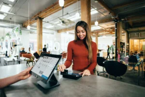 HelpfulGuides 3 saloon card payment